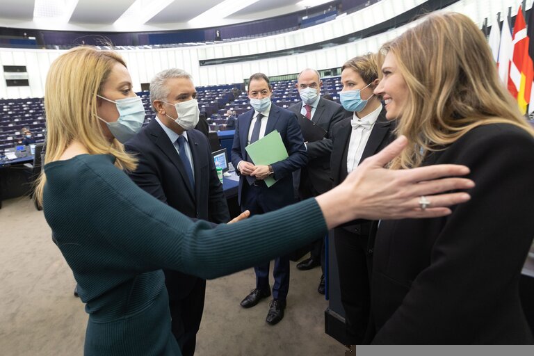 Au Qatar, Eva Kaili aurait suivi les ordres de la présidente du Parlement européen, selon son avocat