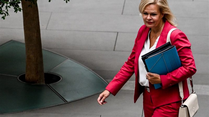 La ministre allemande veut interdire les armes à feu semi-automatiques