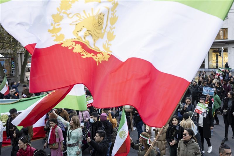 L'Iran prépare des mesures "réciproques" si l'UE punit les Gardiens