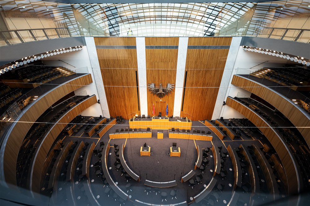 Media tour at the newly renovated historic Austrian parliament building