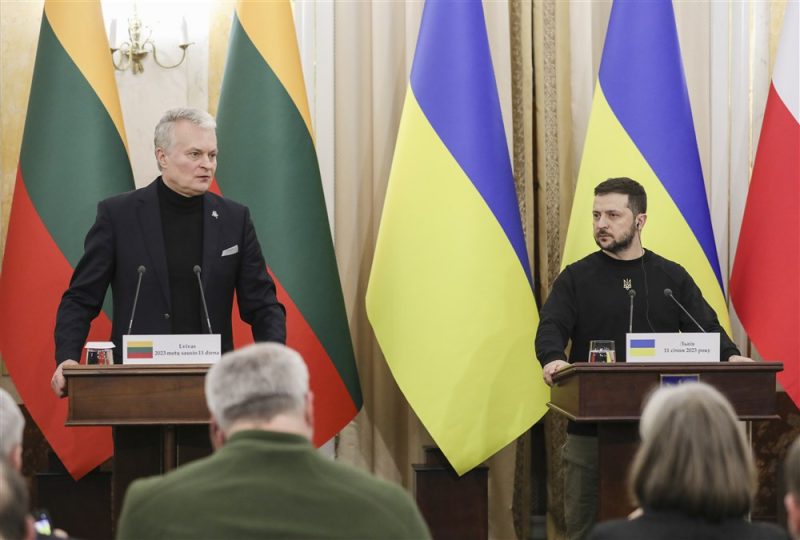 La Pologne promet d’envoyer des chars d’assaut Leopard à l’Ukraine