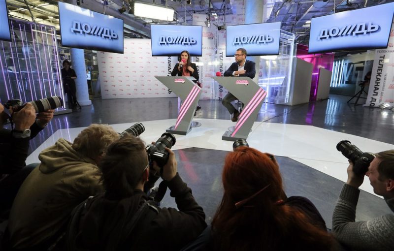 La télévision d'opposition russe en exil Dojd obtient une licence aux Pays-Bas après avoir été supprimée en Lettonie