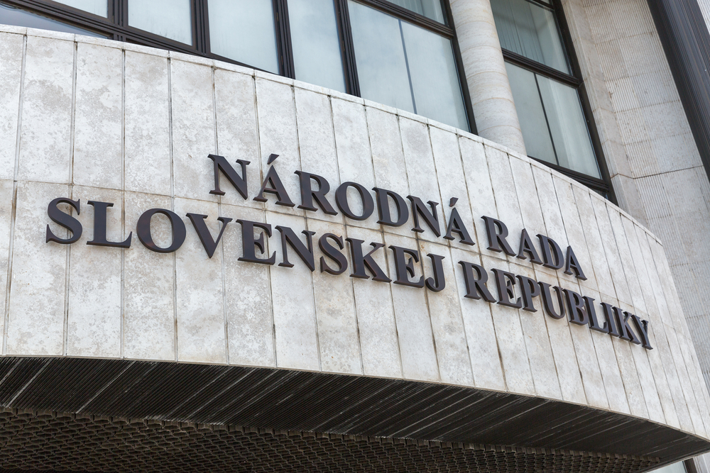 Bratislava,,Slovakia,-,September,25,,2017:,Slovak,Parliament,Building,Sign