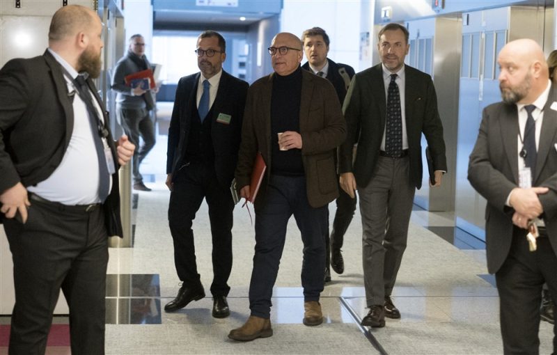 Corruption : l'eurodéputé italien Andrea Cozzolino assigné à résidence