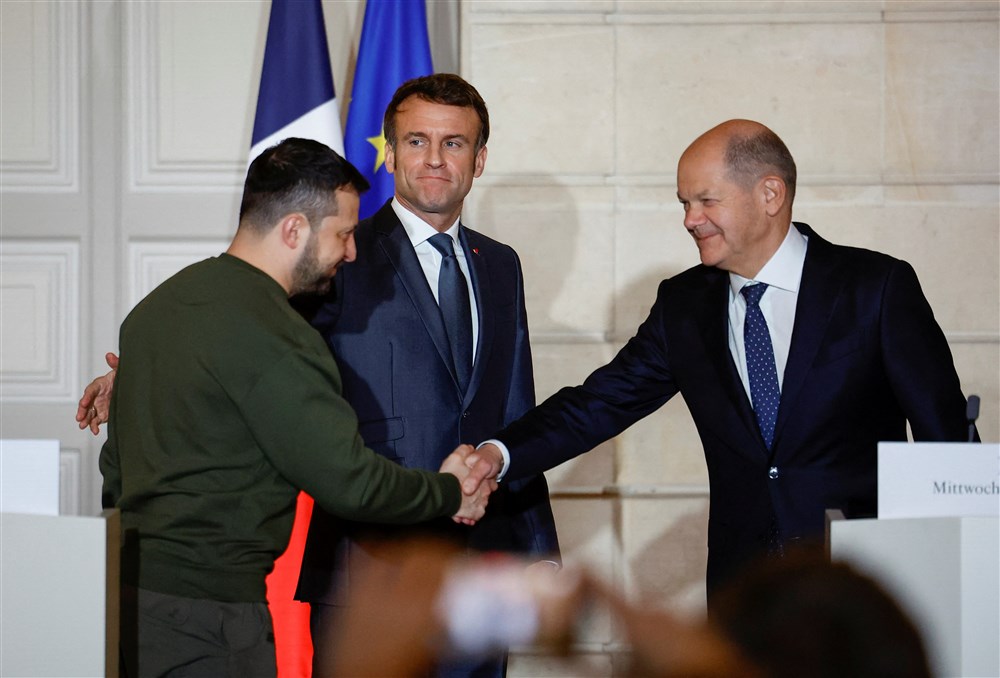 Ukraine&rsquo;s President Volodymyr Zelensky at the Elysee Palace