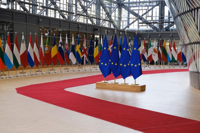 Diplomatie numérique : les États membres de l’UE veulent davantage de coopération