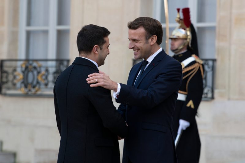 Emmanuel Macron et Volodymyr Zelensky se rendent ensemble au sommet de l'UE à Bruxelles