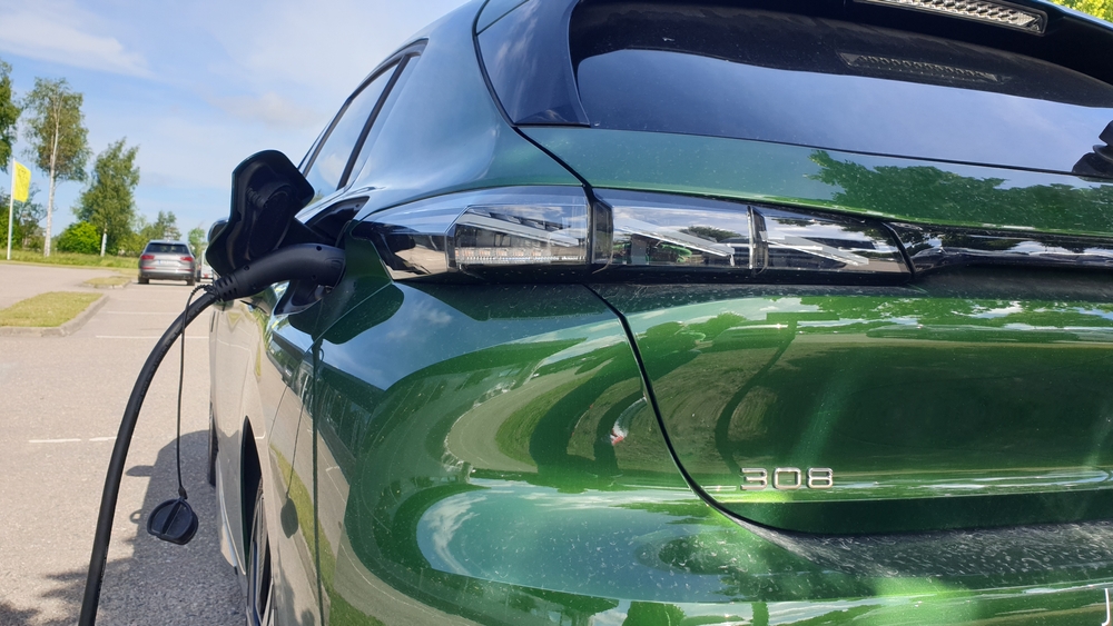 Green,New,Peugeot,308,2022,2023,Hybrid,Plug-in,Plugin,Hybrid