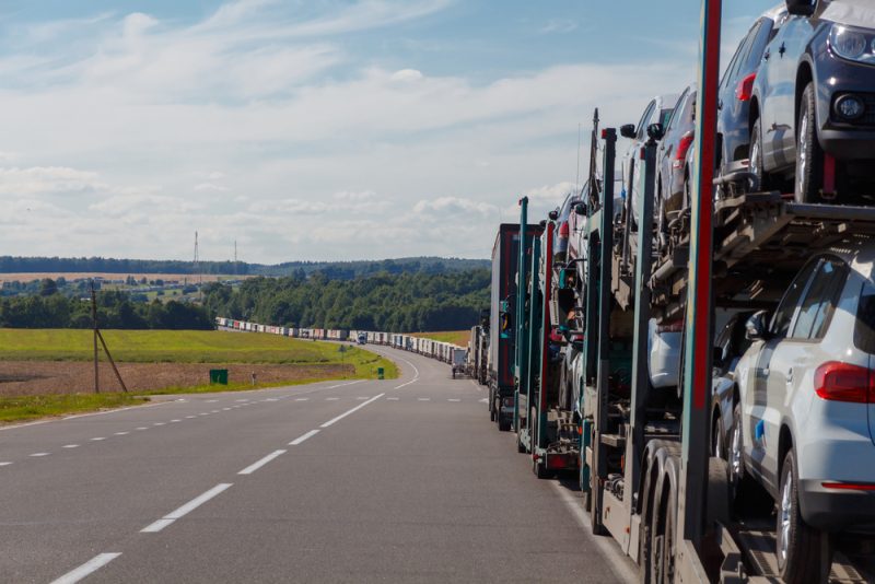 Pologne-Biélorussie : des milliers de poids lourds bloqués à la frontière