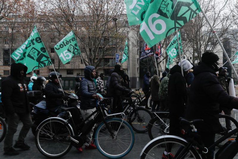 Commission d’enquête « Uber Files » : l’auto-entrepreneuriat sur le banc des accusés