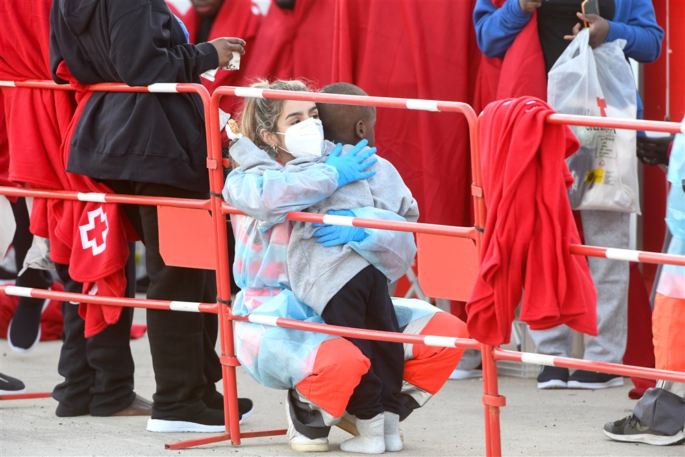 Spanish authorities rescue 171 migrants off Canary Islands coasts
