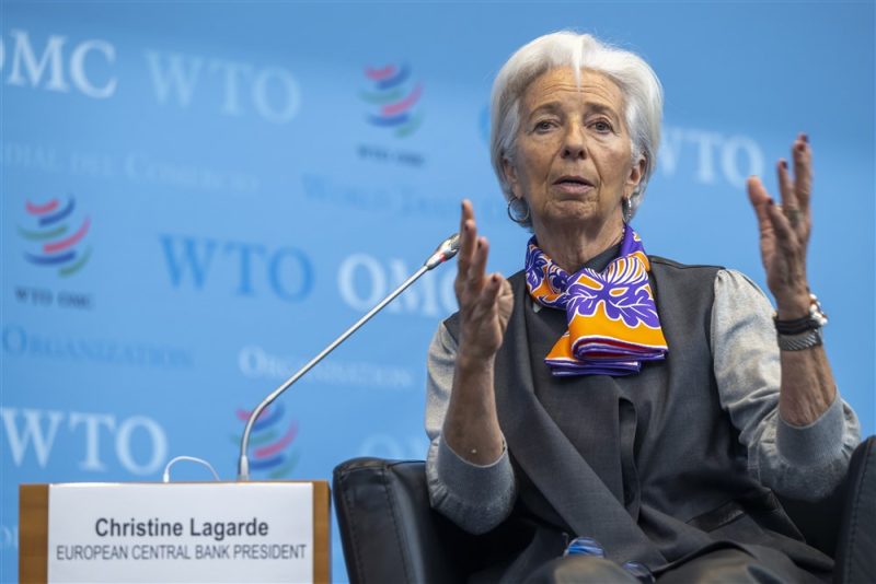 Les tensions sur le secteur bancaire, nouveau casse-tête pour la BCE