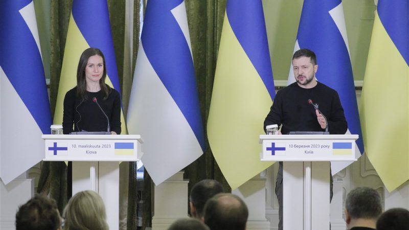 Avions de chasse en Ukraine : la Première ministre finlandaise sous le feu des critiques