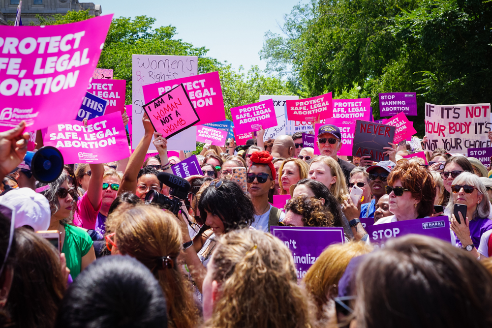 Washington,,Dc,-,May,21,,2019:,A,Crowd,Of,Women