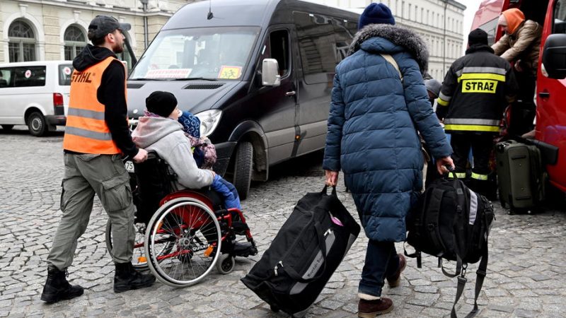 La Pologne divise par deux les fonds destinés aux réfugiés ukrainiens