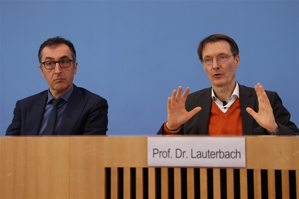 German health, agriculture ministers hold presser on cannabis legalization