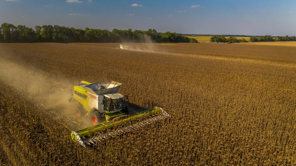 Ukraine,,Kharkiv,,September,14,,2021,Sunflower,Harvesting,,Harvester,Harvesting,,Drone