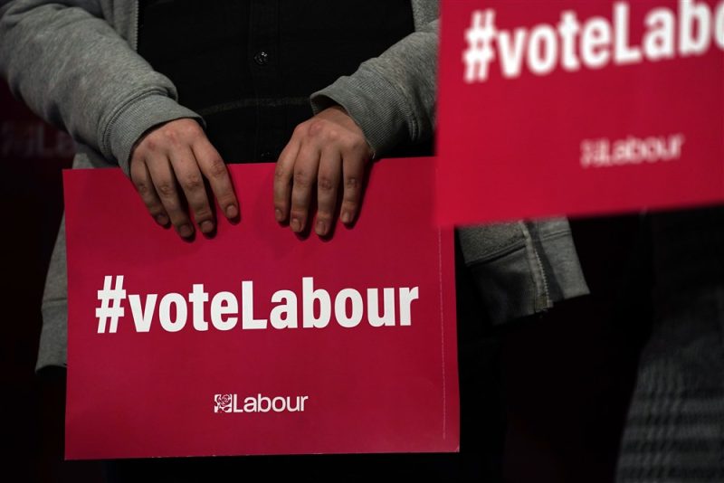 Élections locales au Royaume-Uni : le Parti travailliste remporte une large victoire auprès des partisans du Brexit