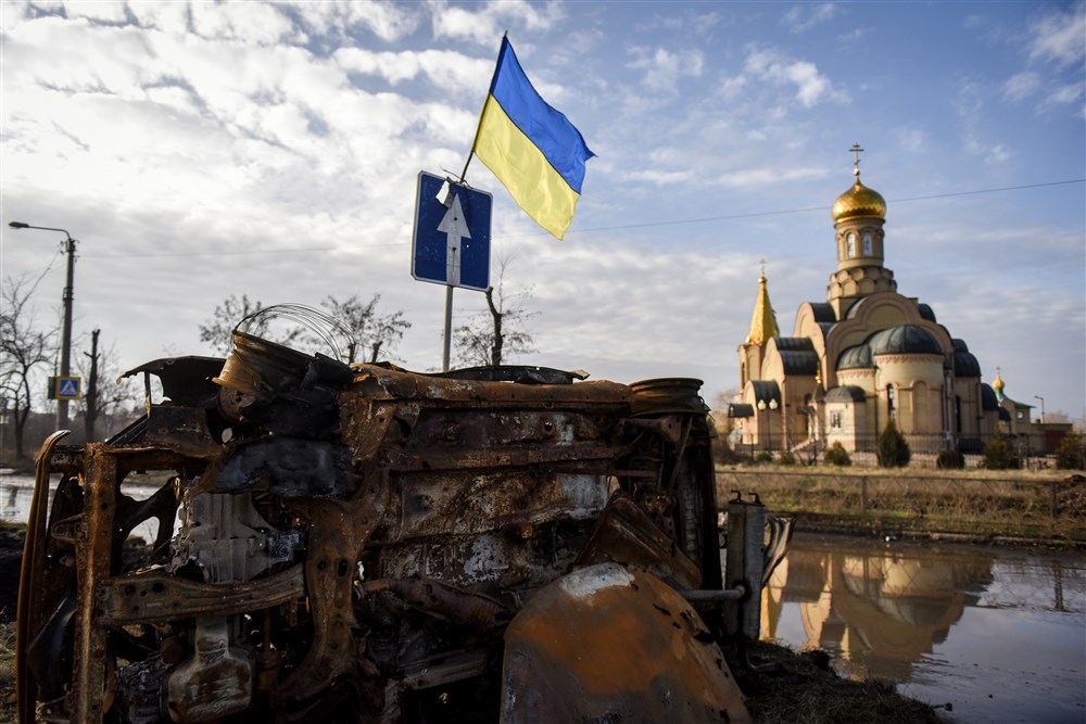 Life in the fronline town of Bakmut