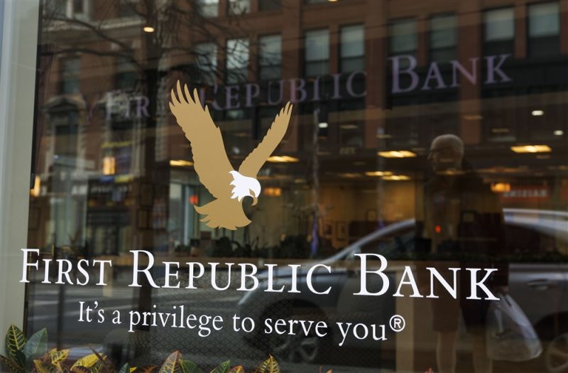 Wall Street stable après la reprise de First Republic par JPMorgan