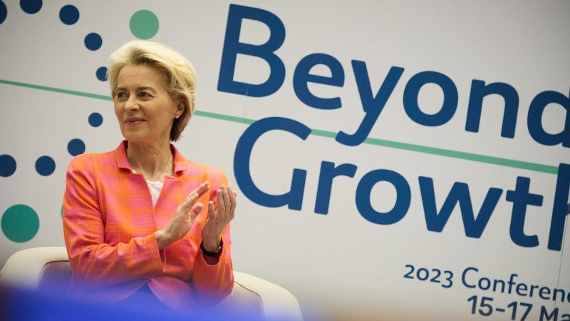 Le modèle de croissance basé sur les combustibles fossiles est « obsolète », selon Ursula von der Leyen