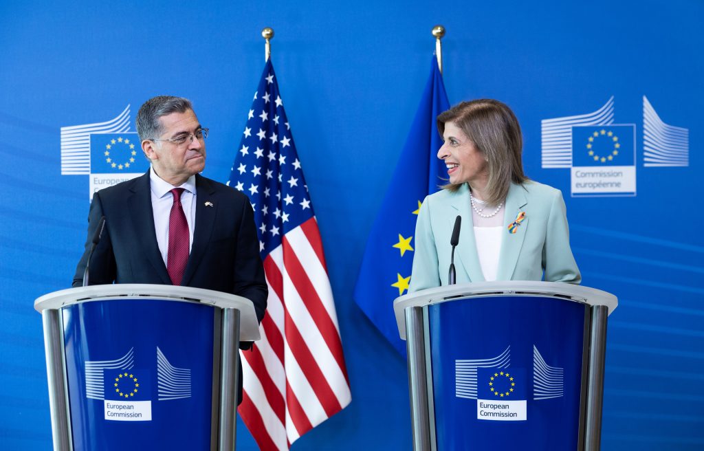 Visit of Xavier Becerra, US Secretary of Health and Human Services, to the European Commission