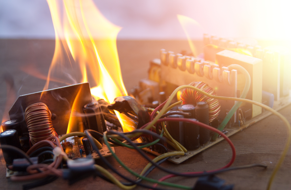 Electric,Appliance,,Broken,,Fire,,Wire,On,Fire.,Short,Circuit.