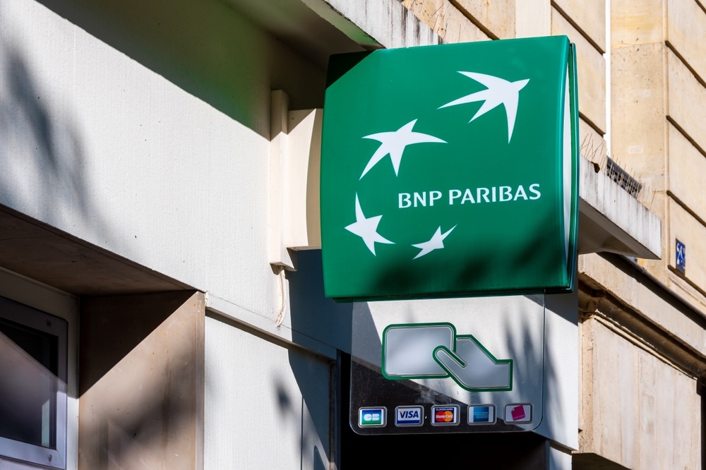 Paris,,France,-,Jun,6,,2022:,Sign,And,Logo,Of