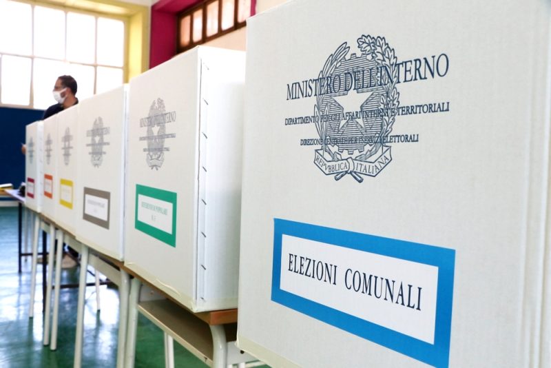 Les élections municipales italiennes, premier grand test politique pour Giorgia Meloni