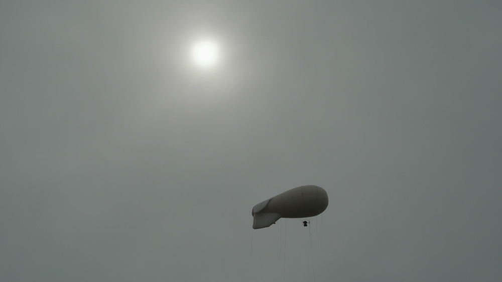 Airships,Zeppelin,Gas,Helium,Floating,In,The,Sky,In,Sun
