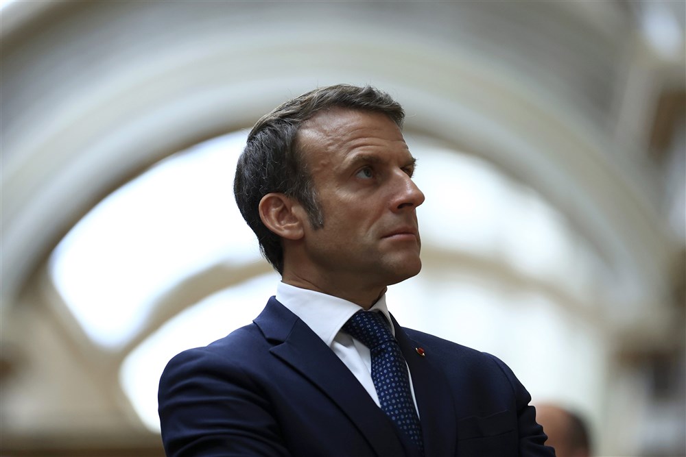 Macron and Mattarella inaugurate &lsquo;Naples in Paris&rsquo; exhibition at the Louvre in Paris