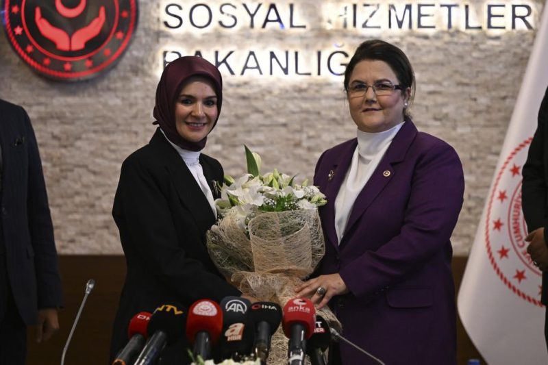 Une ex-députée bruxelloise devient ministre en Turquie, la droite belge réagit