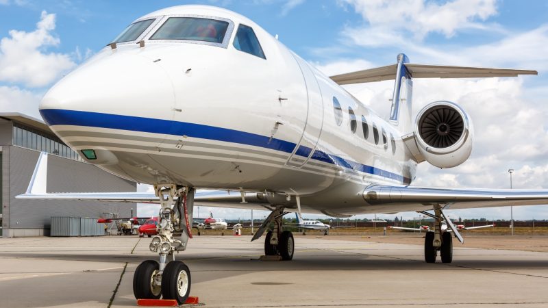 La Commission européenne ne proposera pas de nouvelles règles sur les jets privés