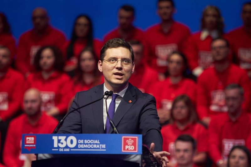 La Roumanie choisit Victor Negrescu comme candidat pour un poste de commissaire européen