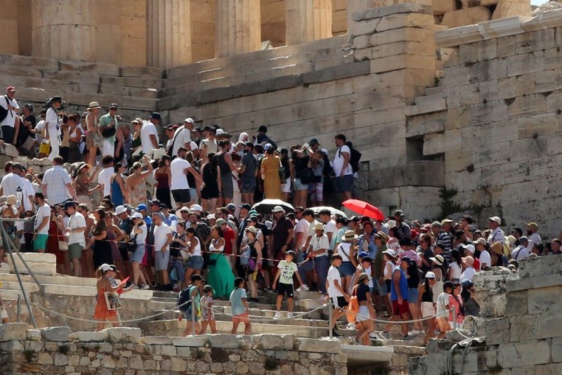 Du béton, peu d’espaces verts : Athènes, une capitale peu adaptée aux canicules