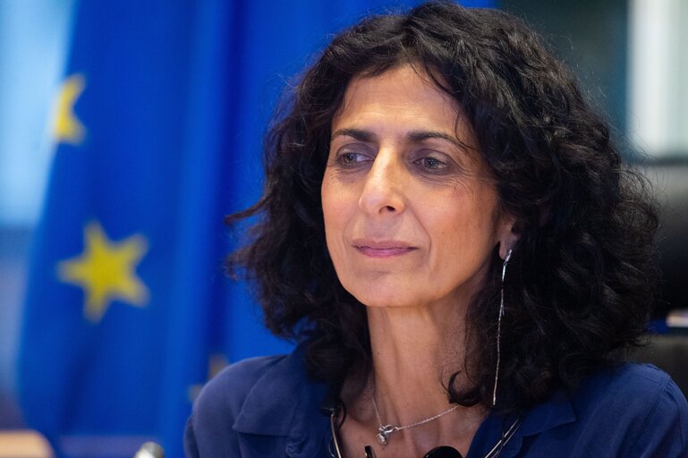 Qatargate : perquisitions chez l’eurodéputée belge Marie Arena