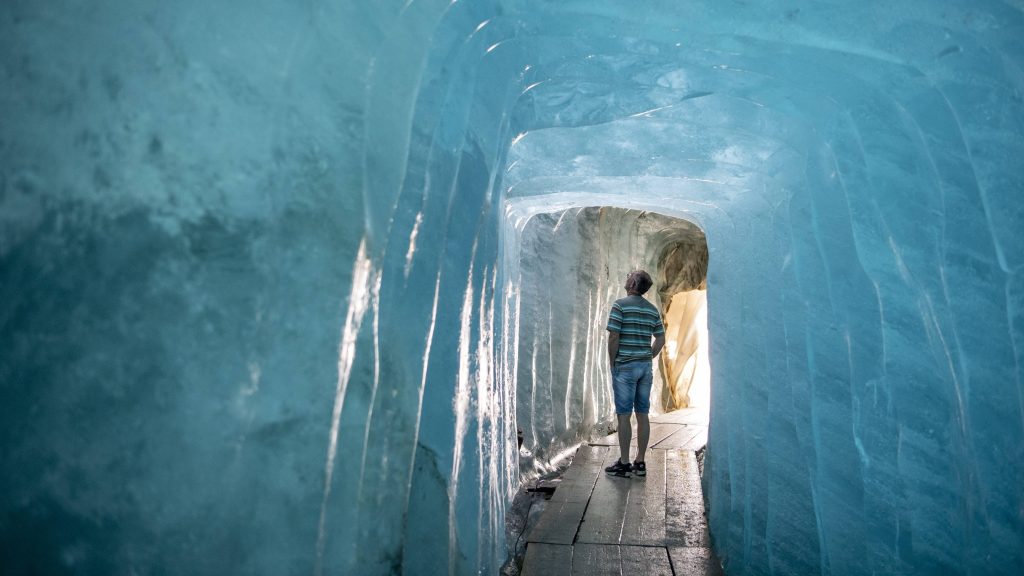Melting glacier visit