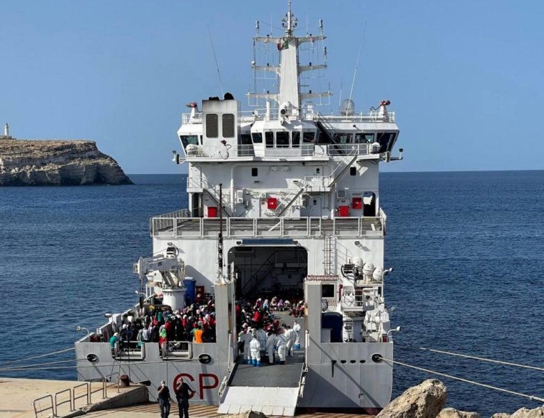 Immigration : les opérations de sauvetage en mer n'encouragent pas les traversées, selon une étude
