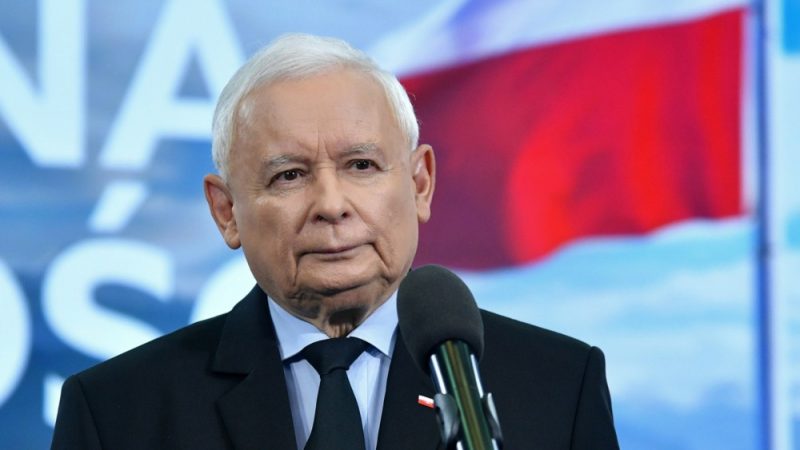 Pologne : le dirigeant du PiS souhaite débattre avec Manfred Weber du PPE avant les élections