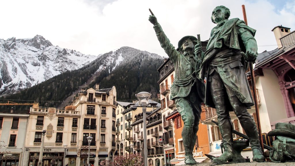 Chamonix-statue-1024×576