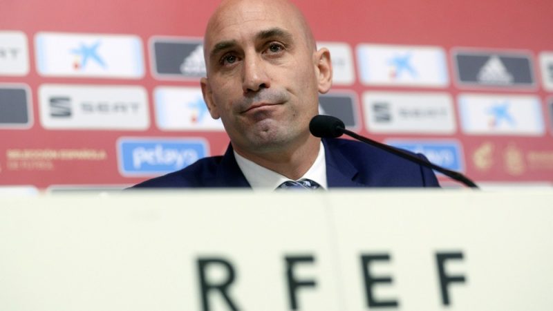 Mondial féminin : carton rouge pour Luis Rubiales, le parquet ouvre une enquête