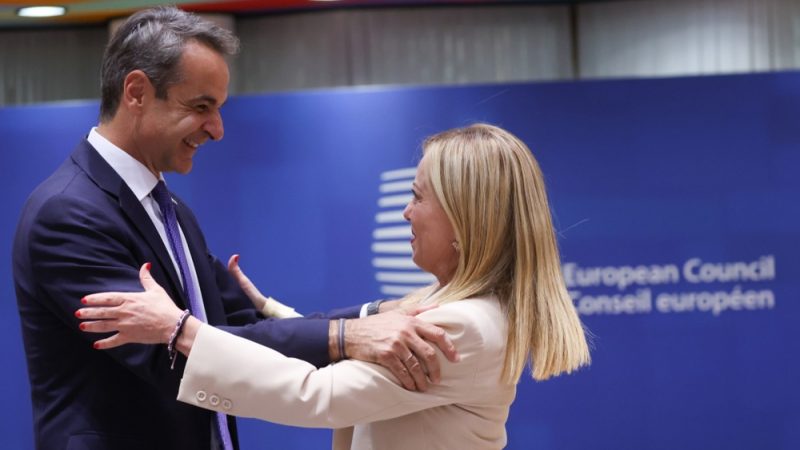Immigration, élections européennes... Giorgia Meloni et Kyriákos Mitsotákis font ami-ami