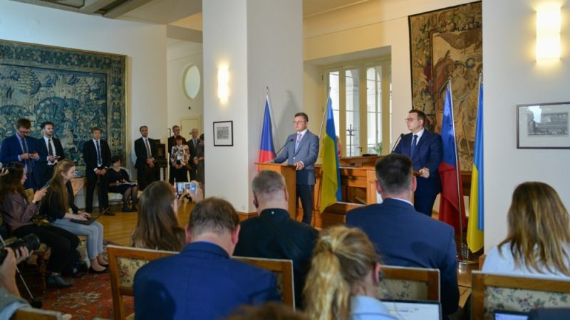 Ukraine : la République tchèque soutient « pleinement » le plan de paix en dix points
