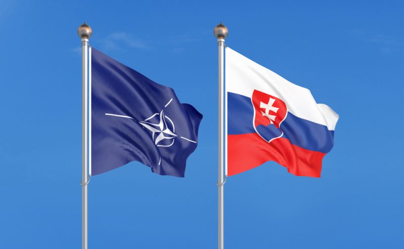 En voulant sortir de l’OTAN, l’extrême droite slovaque anéantit ses espoirs de rejoindre le gouvernement