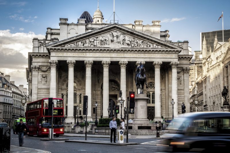 La Banque d’Angleterre vers une 14e hausse des taux pour contrer l’inflation