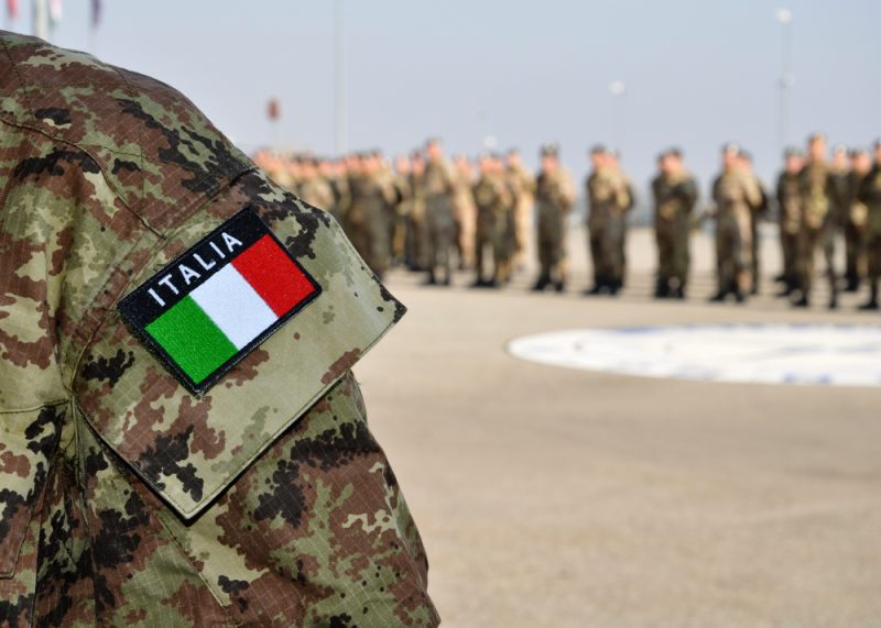 Italie : le parti de Giorgia Meloni mis en difficulté par une controverse impliquant un général de l’armée