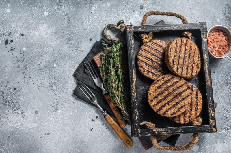 Le gouvernement veut de nouveau interdire les dénominations comme « steak végétal »