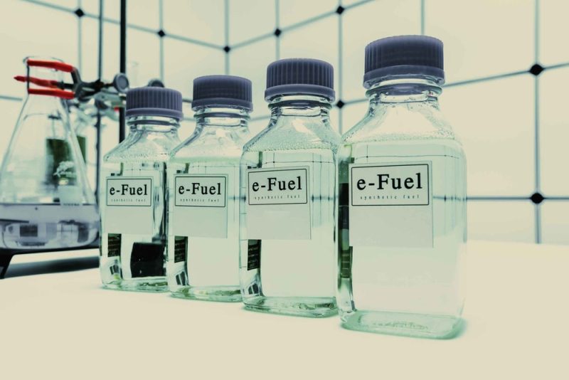 Nouveaux moteurs à combustion : les carburants de synthèse doivent être climatiquement neutres, selon la Commission