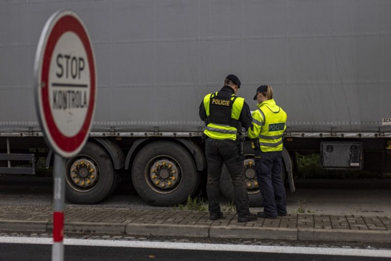 Effet domino en Europe centrale : les pays réintroduisent des contrôles aux frontières