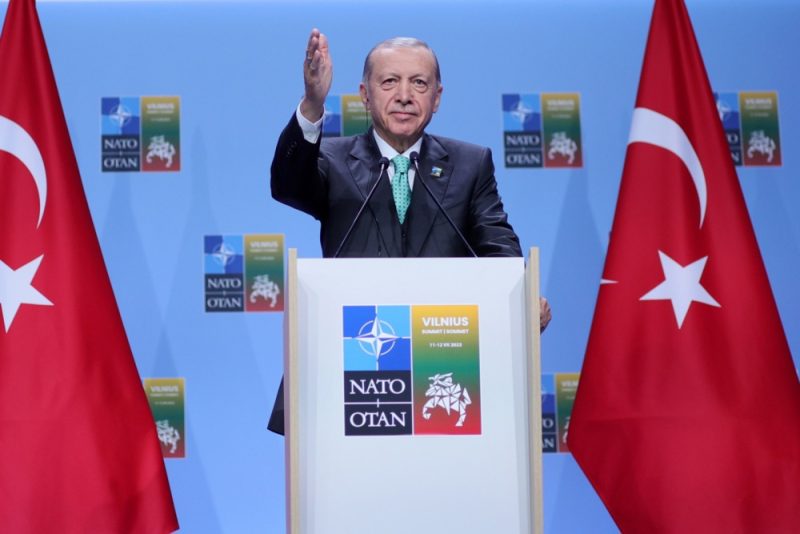 OTAN : le parlement turc va ratifier la candidature de la Suède, mais le veto hongrois subsiste